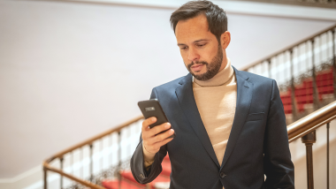 Hat wenig Verständnis für unverhältnismäßige Bahnstreiks: Bayerns FDP-Chef Martin Hagen.