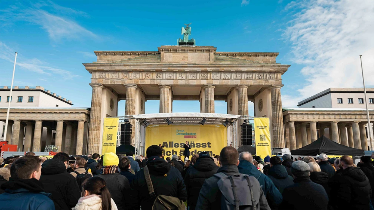 Bürokratie abbauen oder Steuersenkungen? Die FDP sagt: beides! Es ist Zeit für eine ambitionierte Wirtschaftswende.